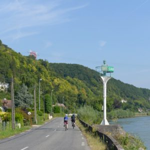 Quai de Seine à Caumont (Bas-Caumont) © Roumois Seine Quai de la Seine à Caumont