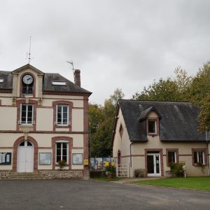 PLace de la mairie d'Honguemare-Guenouville