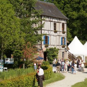 Moulin amour dans la vallée de l'Oison à Saint-Ouen de Pontcheuil